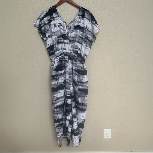 World Market Women’s Black White Grey Abstract Print Jumpsuit Size S/M - Picture 1 of 5